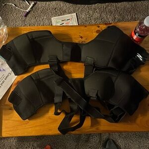 Set of 2 back and double shoulder support neoprene brace